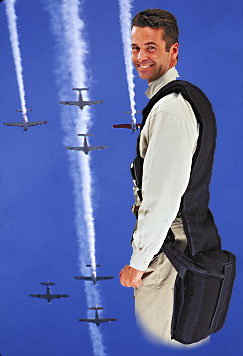 [http://www.harveyrihn.com/softie_parachutes_aerobatic_harness_chute_seatpack_sitting.html]